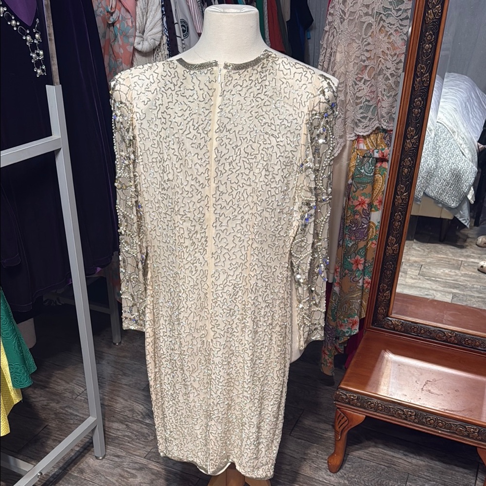 Elegant Cream Sequin Dress - Picture 4 of 8
